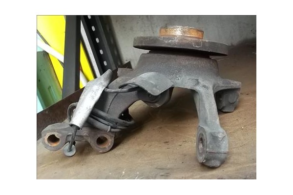 Recambio de mangueta delantero derecha para renault laguna (b56) 1.9 dti (b56j) referencia OEM IAM   