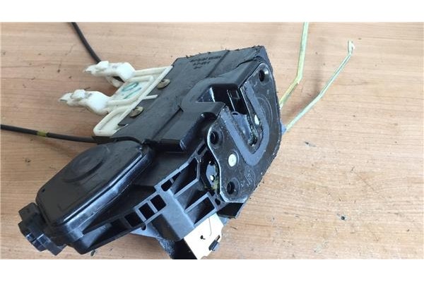 Recambio de cierre electromagnetico delantero derecho para hyundai santa fe (sm) 2.0 gls crdi 4x4 referencia OEM IAM   