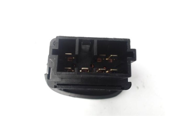 Recambio de mando elevalunas para citroen c3 1.4 hdi referencia OEM IAM 6554L7 916556 