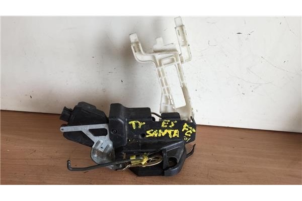 Recambio de cierre electromagnetico trasero izquierdo para hyundai santa fe (sm) 2.0 gls crdi 4x4 referencia OEM IAM   