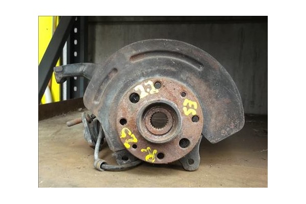 Recambio de mangueta delantero izquierda para renault r 25 (b29) 2.2 gtx kat referencia OEM IAM   