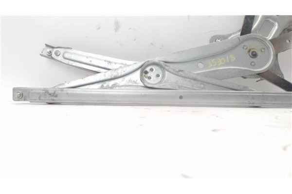 Recambio de mecanismo elevalunas delantero izquierdo para toyota corolla verso (e12) referencia OEM IAM 996994100 698200F010 