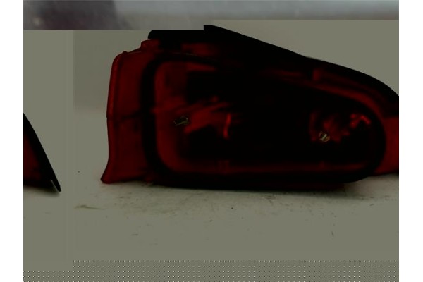 Recambio de piloto trasero derecho para peugeot 106 (s1) referencia OEM IAM 6351G6  