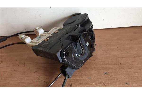 Recambio de cierre electromagnetico delantero izquierdo para hyundai santa fe (sm) 2.0 gls crdi 4x4 referencia OEM IAM   