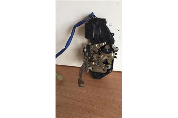 Recambio de cierre electromagnetico delantero derecho para kia carnival 2.5 v6 ls referencia OEM IAM   