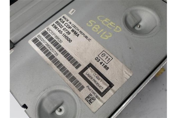 Recambio de radio / cd para kia ceed (ed) 1.6 concept referencia OEM IAM X961401H500  