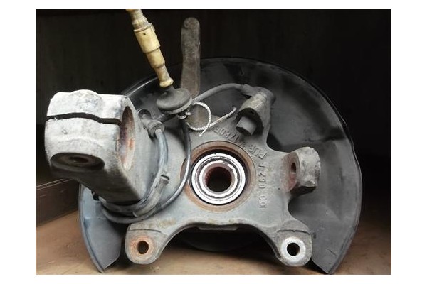 Recambio de mangueta delantero derecha para rover rover 25 (rf) 2.0 idt referencia OEM IAM   