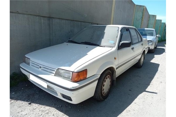 nissan sunny berlina (n13)(1986) del año 