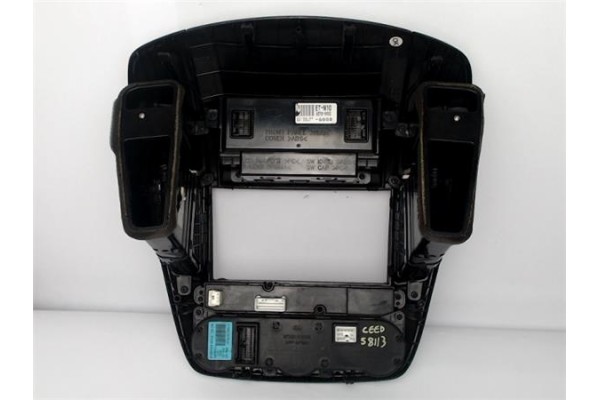 Recambio de embellecedor consola central para kia ceed (ed) 1.6 concept referencia OEM IAM 847401H010  