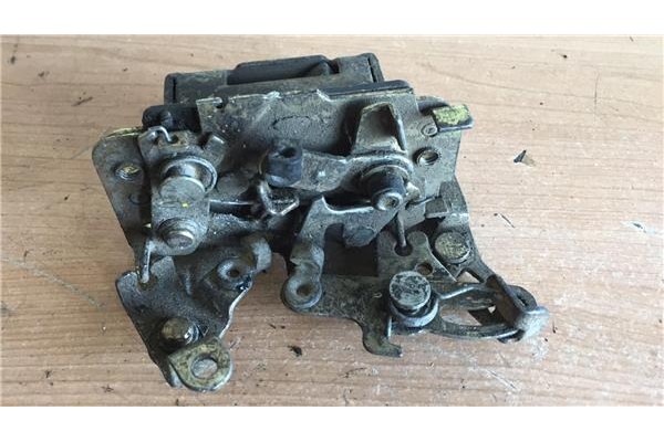 Recambio de cierre electromagnetico trasero izquierdo para opel corsa a 1.0 swing referencia OEM IAM   
