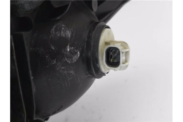 Recambio de faro delantero dcho para ssangyong actyon 2.0 200 xdi referencia OEM IAM 8310231302  