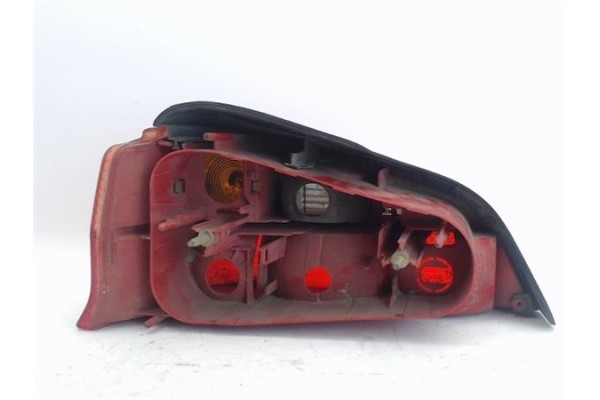 Recambio de piloto trasero derecho para peugeot 106 (s1) referencia OEM IAM   