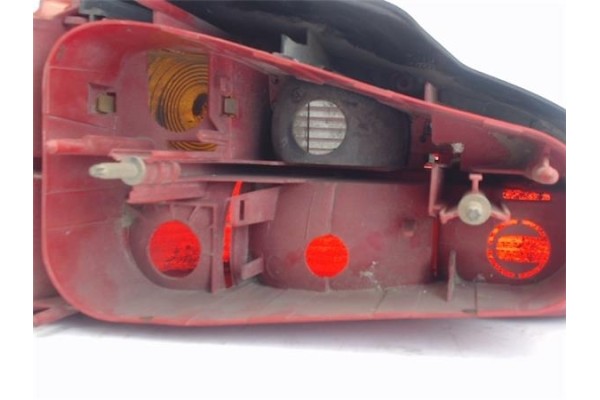 Recambio de piloto trasero derecho para peugeot 106 (s1) referencia OEM IAM   