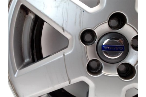 Recambio de llanta para volvo xc90 d5 referencia OEM IAM 8646831  