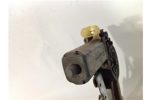 Recambio de mecanismo elevalunas delantero izquierdo para toyota yaris (ncp1/nlp1/scp1) 1.4 d-4d referencia OEM IAM 0130822018  