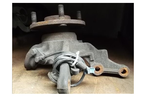 Recambio de mangueta delantero izquierda para nissan almera (n16/e) 1.5 dci referencia OEM IAM   