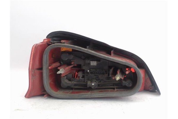 Recambio de piloto trasero derecho para peugeot 106 (s1) referencia OEM IAM 6351G6  