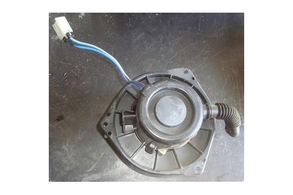 Recambio de motor calefaccion para nissan vanette cargo (hc23)(1995) 2.3 d referencia OEM IAM  0130111154 