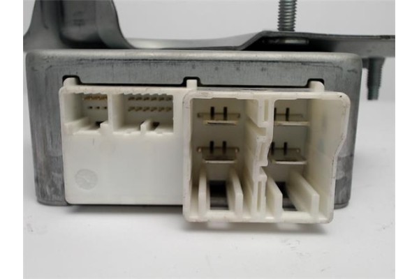 Recambio de centralita direccion asistida para toyota yaris (ksp9/scp9/nlp9) 1.3 vvt-i referencia OEM IAM 896500D091 6900001081 