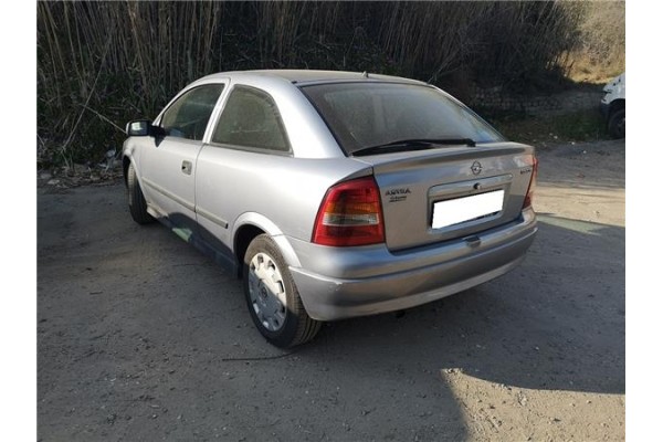opel astra g berlina del año 2003