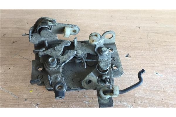 Recambio de cierre electromagnetico delantero izquierdo para opel corsa a 1.0 swing referencia OEM IAM   