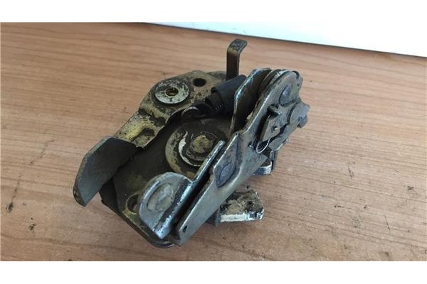 Recambio de cierre electromagnetico trasero izquierdo para fiat regata berlina 1.5 75 referencia OEM IAM   