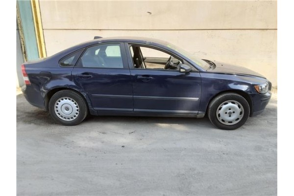volvo s40 berlina del año 2005