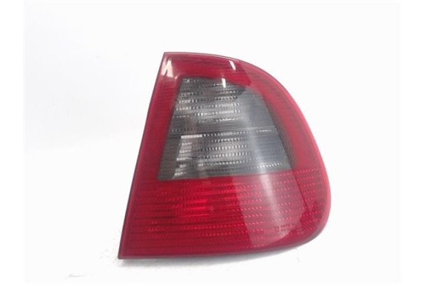 Recambio de piloto trasero derecho para seat cordoba berlina (6k2) referencia OEM IAM  67733560 