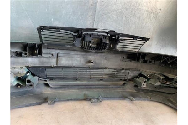 Recambio de paragolpes delantero para seat toledo (1m2) 1.6 referencia OEM IAM 1M0807217AMGRU 1M0853653D01C 