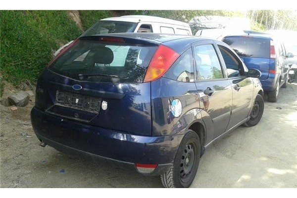 ford focus berlina (cak)(1998) del año 