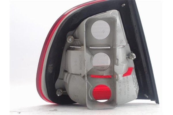 Recambio de piloto trasero derecho para seat cordoba berlina (6k2) referencia OEM IAM  67733560 