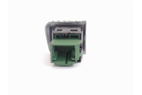 Recambio de conjunto interruptores para peugeot 2008 1.6 hdi referencia OEM IAM 9675088320  