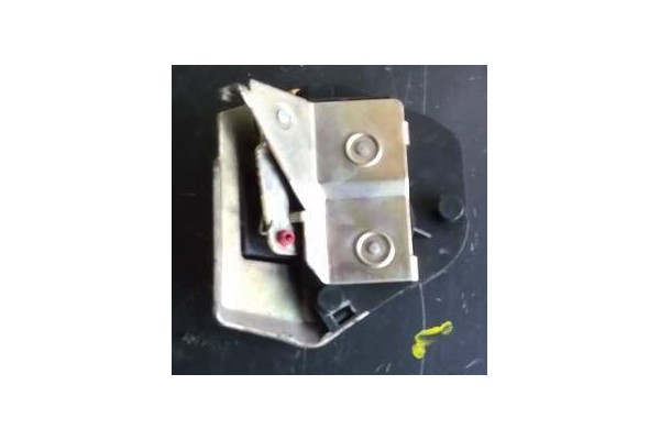 Recambio de cierre electromagnetico trasero izquierdo para citroen berlingo 1.9 d (mfwjz) referencia OEM IAM 913763  