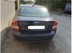 volvo s40 berlina del año 2005
