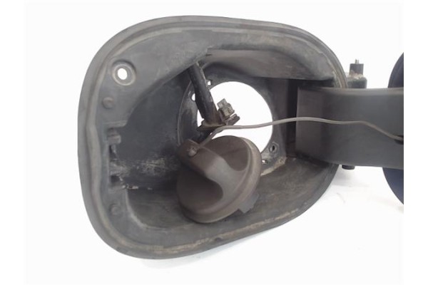 Recambio de tapa exterior combustible para renault modus i 1.5 dci (fp0d, jp0d) referencia OEM IAM 8200213440  