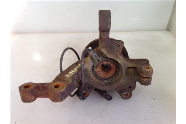 Recambio de mangueta delantero derecha para renault clio iii 1.5 dci (br17, cr17) referencia OEM IAM 8200345945   Recambio de mangueta delantero derecha para renault clio iii 1.5 dci (br17, cr17) referencia OEM IAM 8200345945