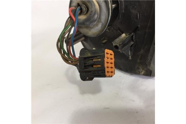 Recambio de retrovisor electrico derecho para peugeot 206+ (2009) 1.4 básico [1,4 ltr. - 50 kw hdi] referencia OEM IAM 96725799X