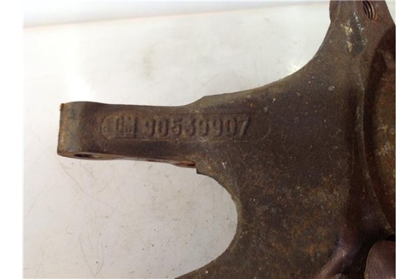 Recambio de mangueta delantero derecha para opel corsa b 1.0 base (e) referencia OEM IAM 5308004 90539907 