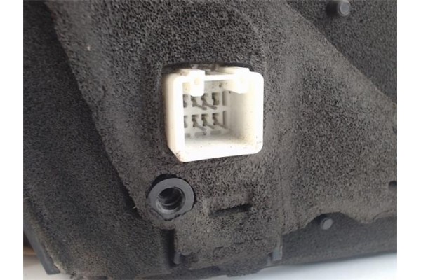 Recambio de retrovisor electrico izquierdo para mazda 3 berlina (bk) referencia OEM IAM BP4L69180K67  