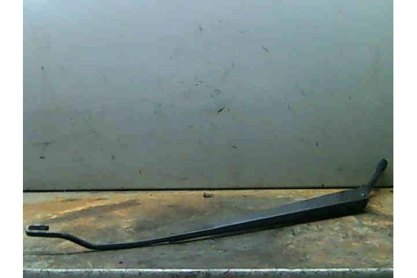 Recambio de brazo limpiaparabrisas delantero para ford fiesta v (jh_, jd_) 1.4 tdci referencia OEM IAM   