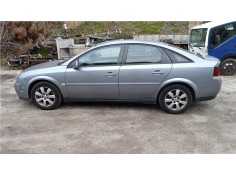opel vectra c berlina del año 2004