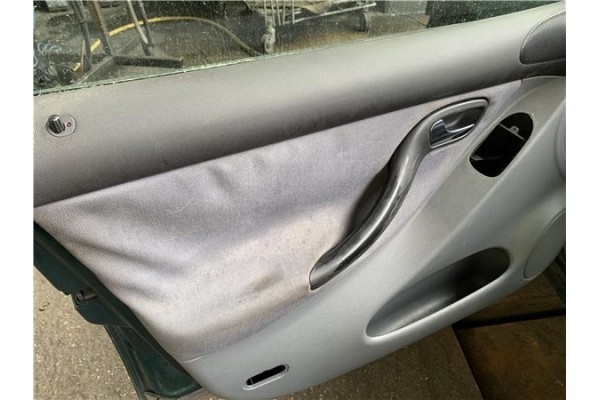 Recambio de puerta delantero izquierda para seat toledo (1m2) 1.6 referencia OEM IAM 1M0831055M  