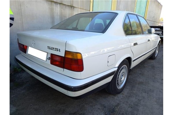 bmw serie 5 berlina (e34) del año 1989