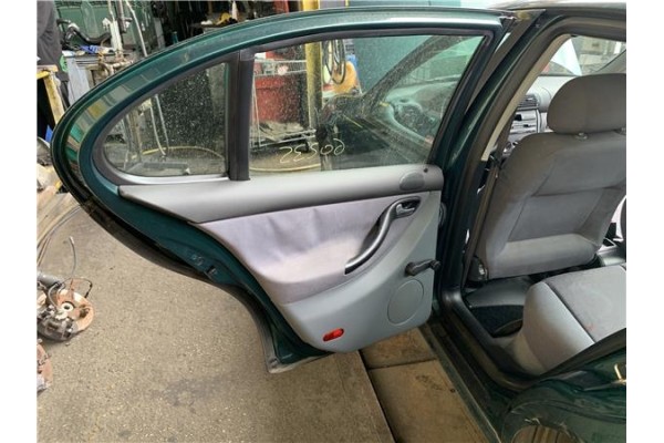 Recambio de puerta trasero izquierda para seat toledo (1m2) 1.6 referencia OEM IAM 1M0833055L  