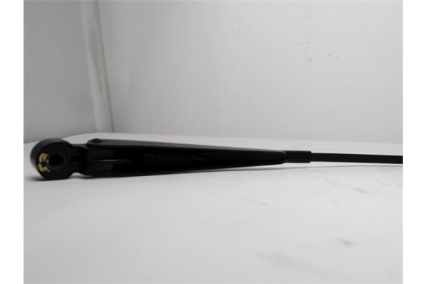 Recambio de brazo limpiaparabrisas delantero izquierdo para ford escort berlina 1.6 laser referencia OEM IAM 91AG17526A1A ESCORT