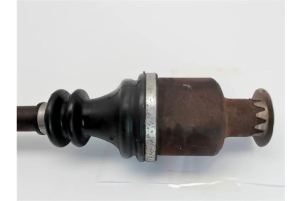 Recambio de palier delantero derecho para renault kangoo i (f/kc0) 1.2 (kc0a, kc0k, kc0f, kc01) referencia OEM IAM 8200236096  8