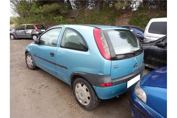 opel corsa c (2000) del año 