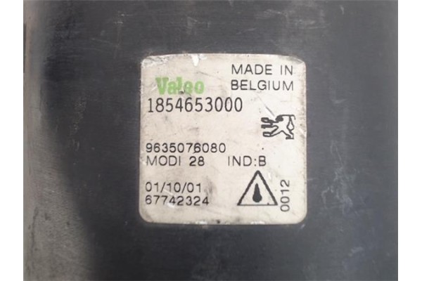 Recambio de faro antiniebla derecho para peugeot 206 referencia OEM IAM  1854653000  Recambio de faro antiniebla derecho para peugeot 206 referencia OEM IAM  1854653000