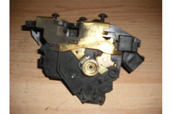 Recambio de cierre electromagnetico trasero derecho para ford focus (daw, dbw) 1.8 tdci referencia OEM IAM 2S4AA26412BB  
