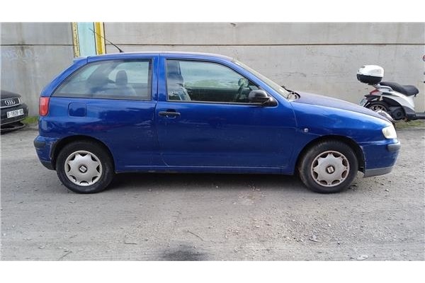 seat ibiza (6k1) del año 2002